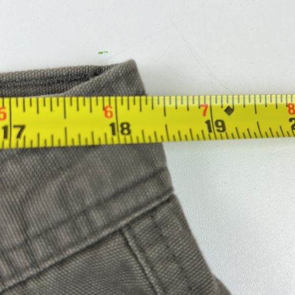 Men's Green Khaki Columbia Shorts - Picture 8 of 9